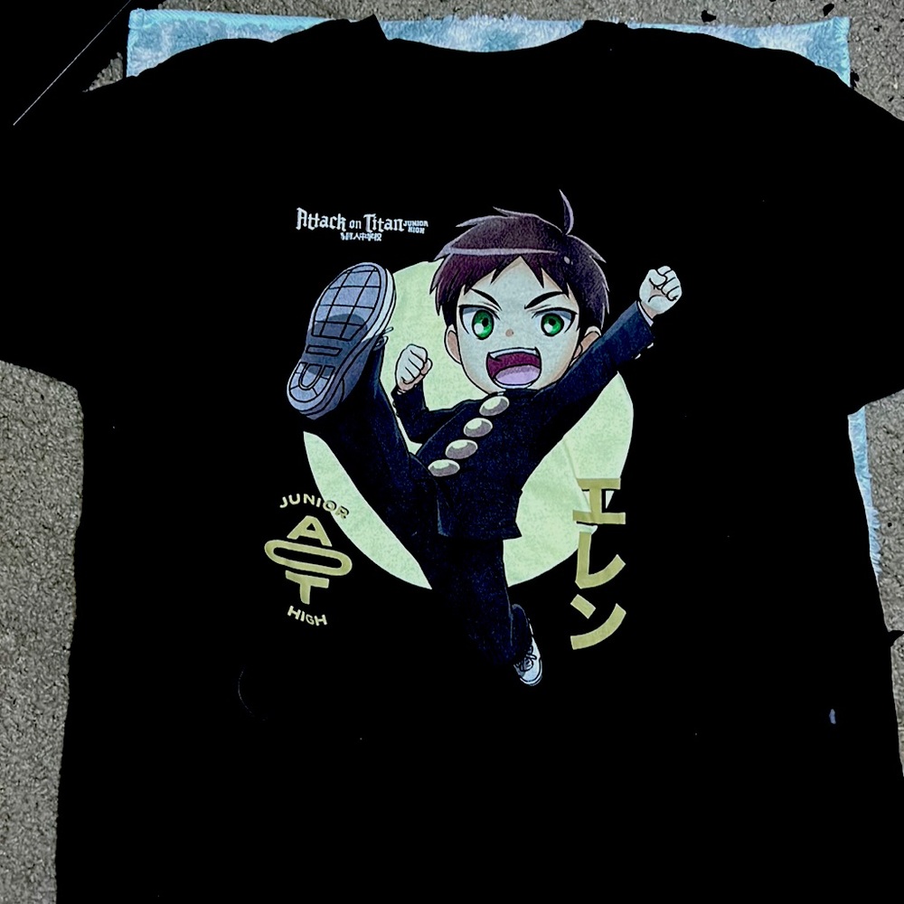 Eren attack on titan jr high tee
